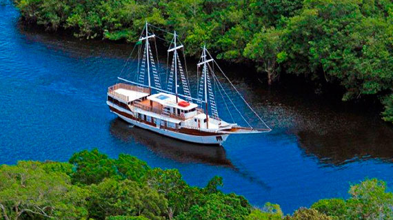 Brazil Amazon cruise