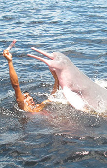 delfin cruises amazon river